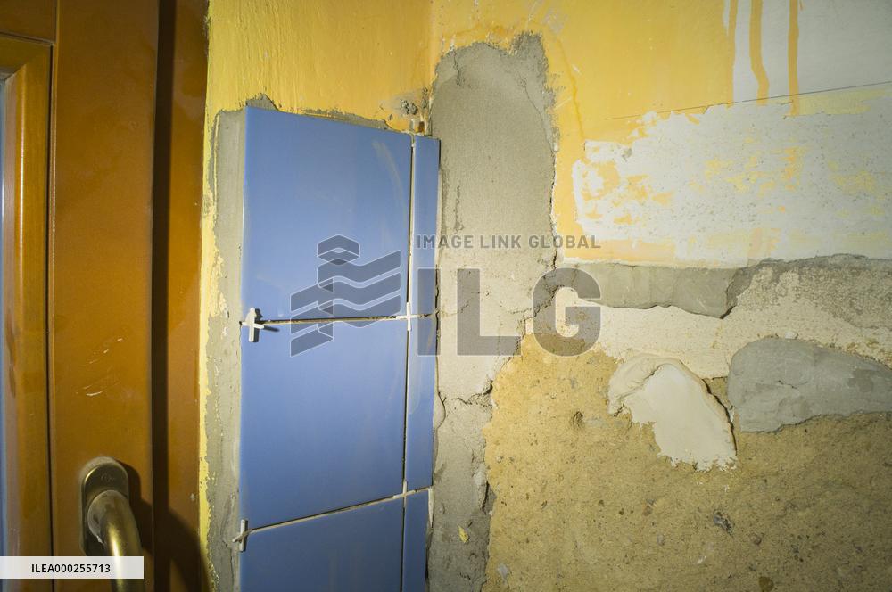 construction site, family house, bathroom, reconstruction, renovation, tile, tiles, tiling