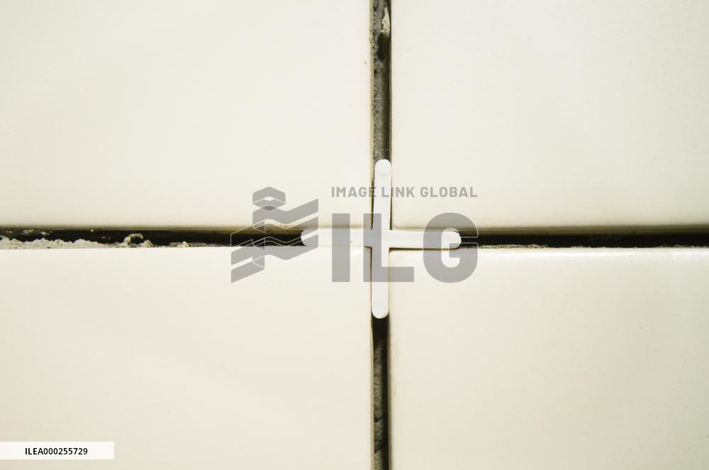construction site, family house, bathroom, reconstruction, renovation, tile, tiles, tiling