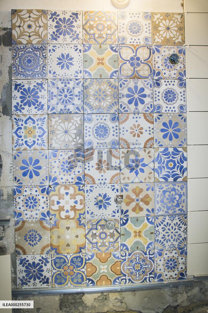construction site, family house, bathroom, reconstruction, renovation, tile, tiles, tiling