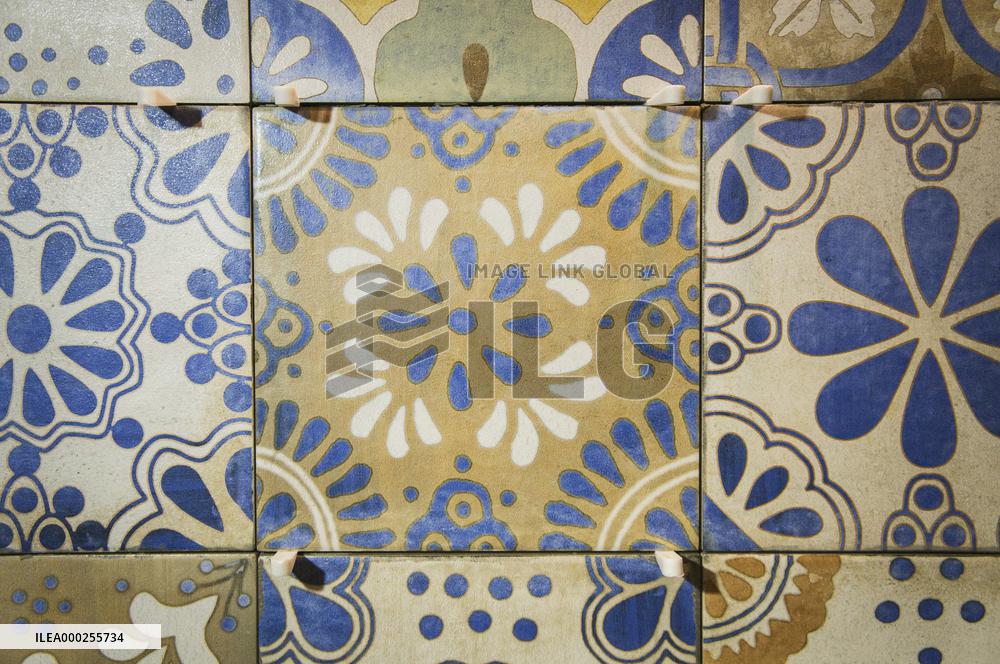 construction site, family house, bathroom, reconstruction, renovation, tile, tiles, tiling