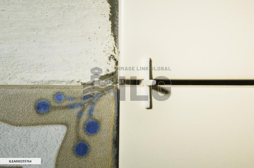 construction site, family house, bathroom, reconstruction, renovation, tile, tiles, tiling