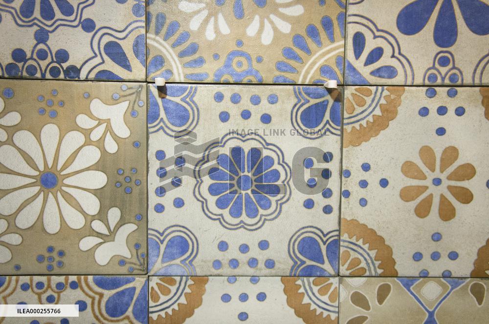 construction site, family house, bathroom, reconstruction, renovation, tile, tiles, tiling