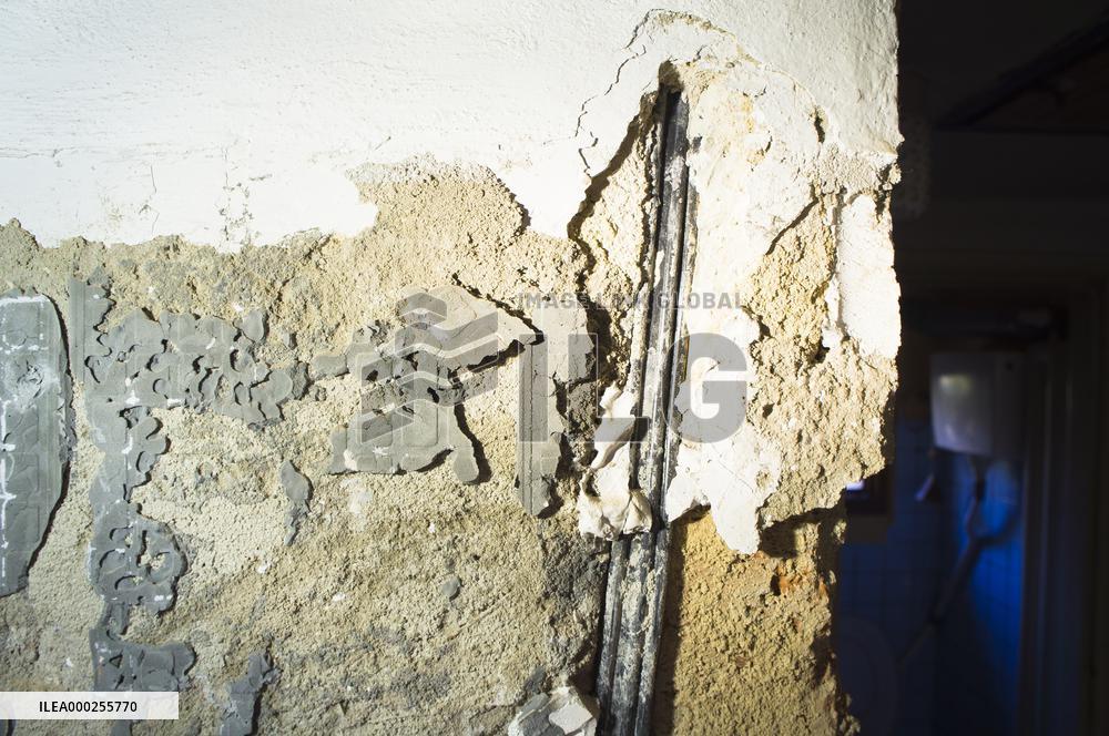 construction site, family house, bathroom, electrical wiring, reconstruction, renovation