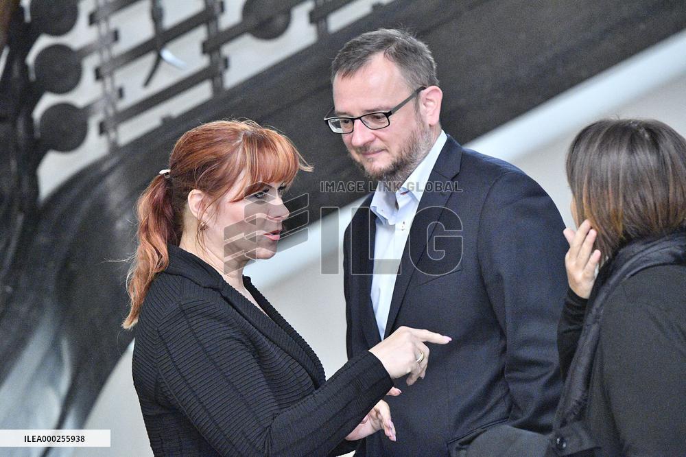 Petr Necas, Jana Necasova (Nagyova)