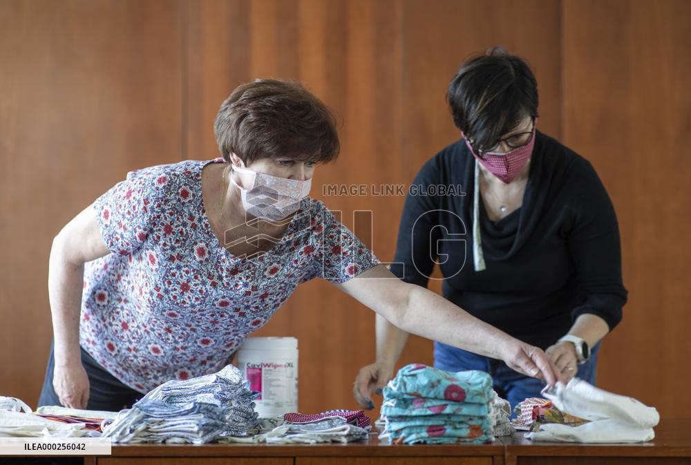 Radka Matesova Markova, CTK, cloth masks