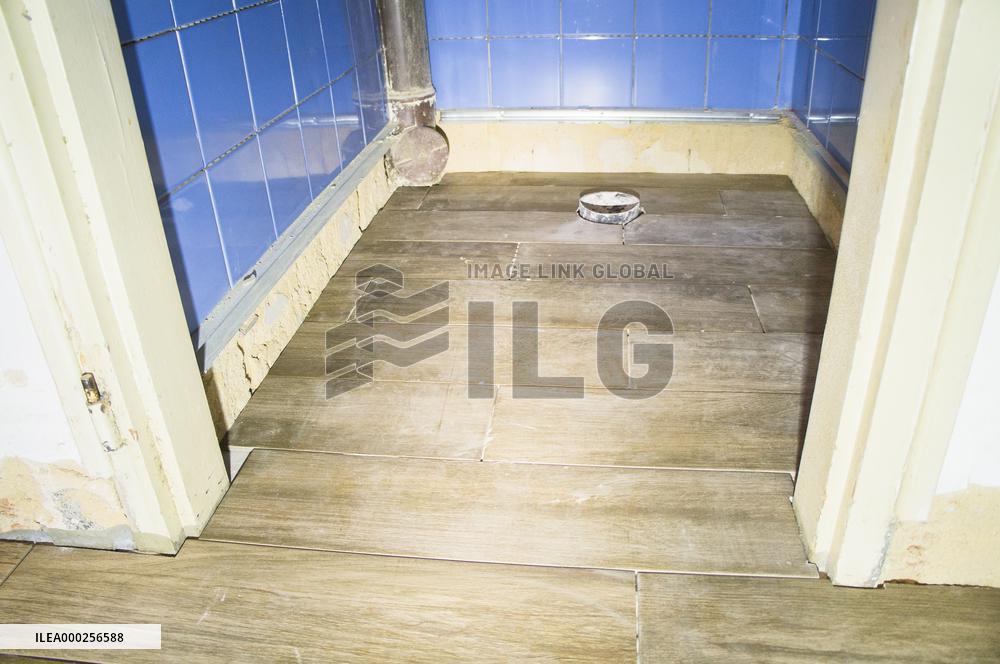 construction site, family house, bathroom, reconstruction, renovation, pavage, paving, floor, flooring