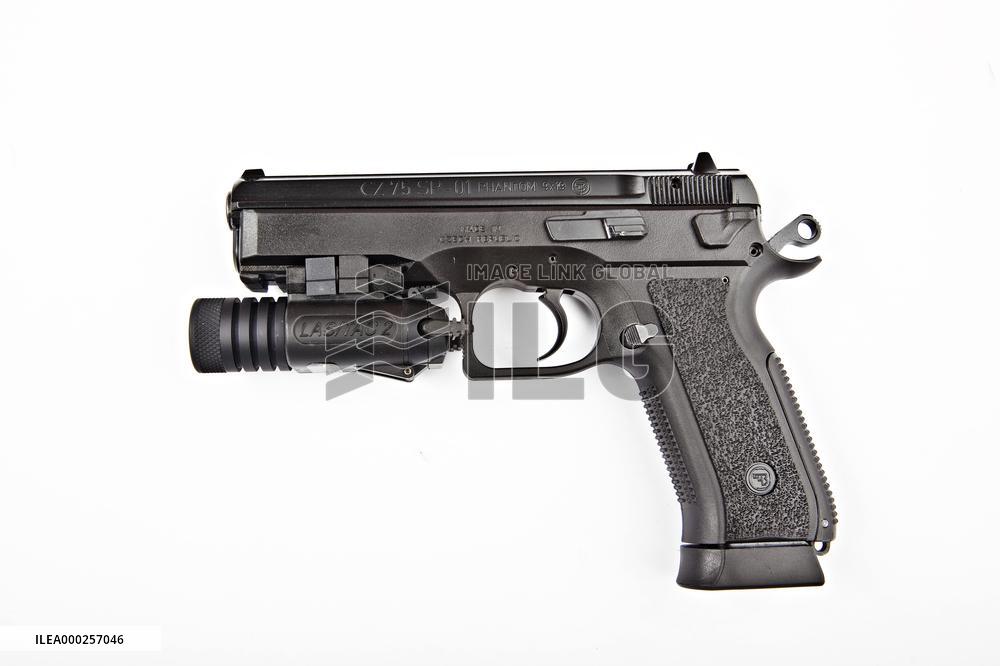 CZ 75 SP-01 SHADOW, Standard, duty, defence pistol,cal. 9 mm Luger; 9x21; 9x19, tactical light, Ceska zbrojovka, CZUB, weapons, firearms, factory, manufacturer, rifles, military