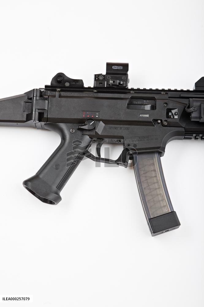 CZ SCORPION EVO 3 A, submachine gun, cal. 9x19 Ceska zbrojovka, CZUB, weapons, firearms, factory, manufacturer, rifles, military