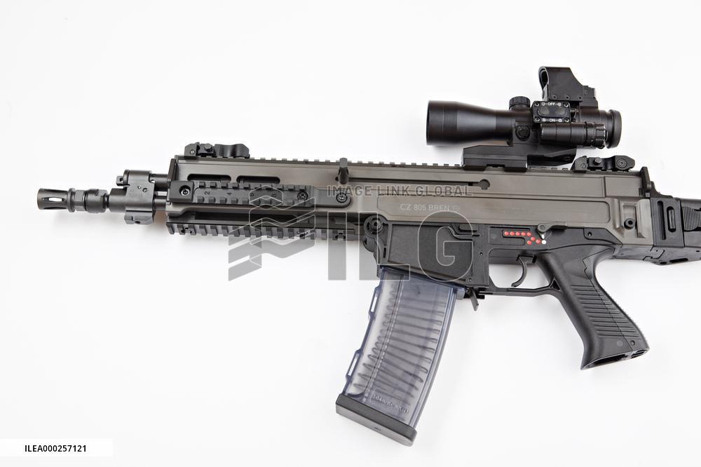 assault rifle, automatic weapon, type CZ 805 BREN A2, riflescope, sniperscope, ZD-5 x 35 RD, Ceska zbrojovka, CZUB, weapons, firearms, factory, manufacturer, rifles, military