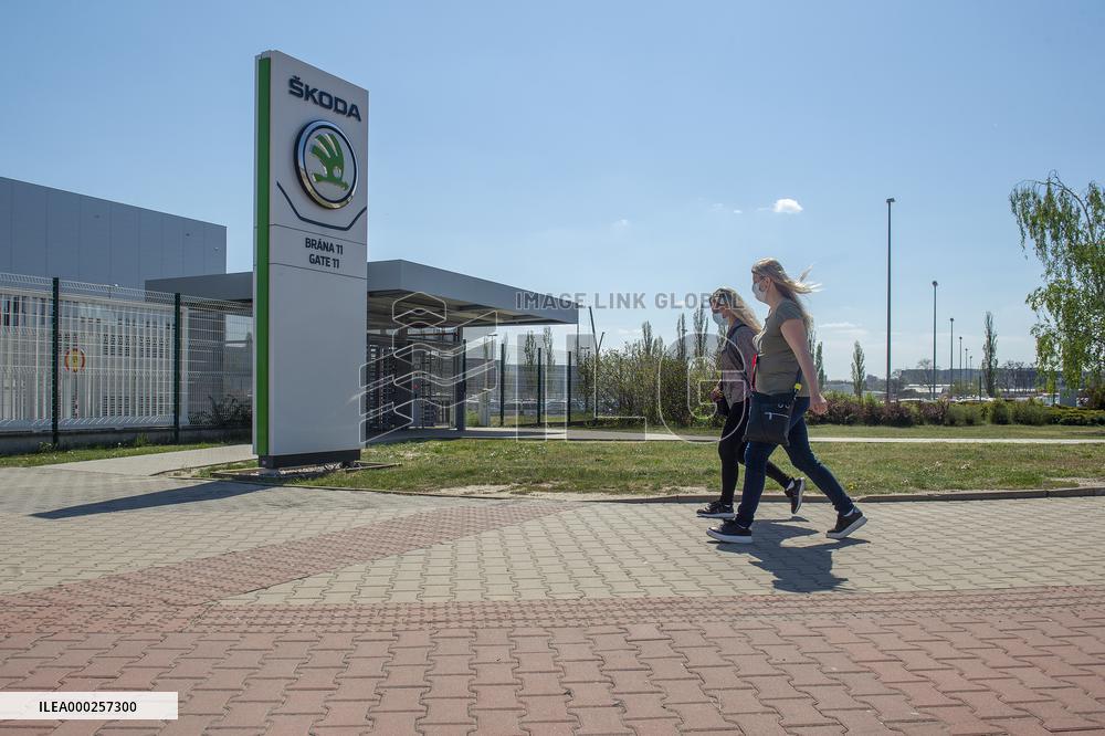Skoda Auto resumes production