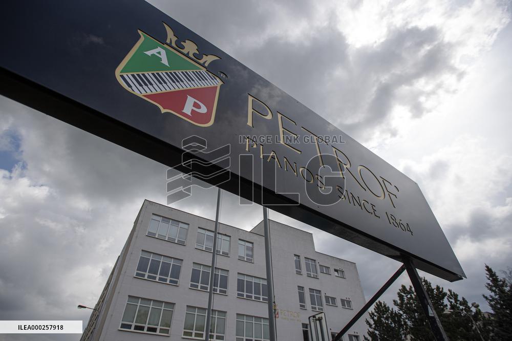 Petrof, production plant