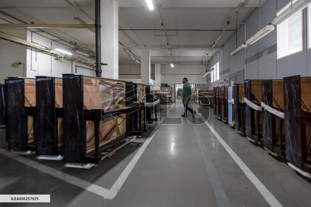 Petrof, production plant, piano, pianos