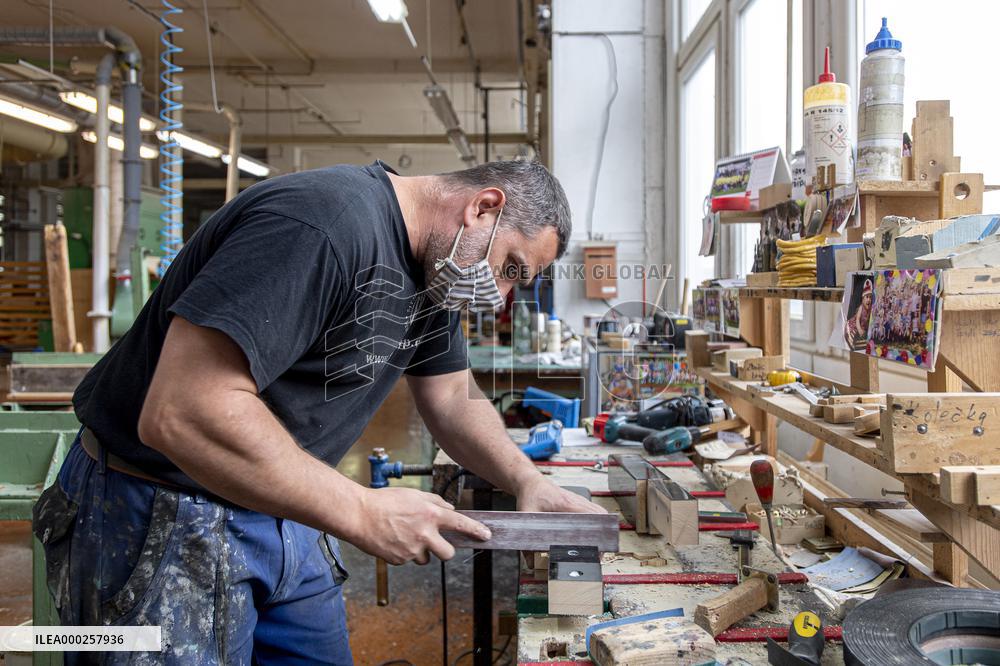 Petrof, production plant, piano, pianos