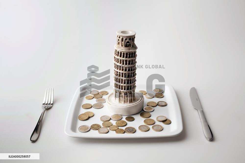 euro, EUR, coin, coins, money, cash, currency, Leaning Tower of Pisa, Italy, restaurant, food, catering, plate, cutlery