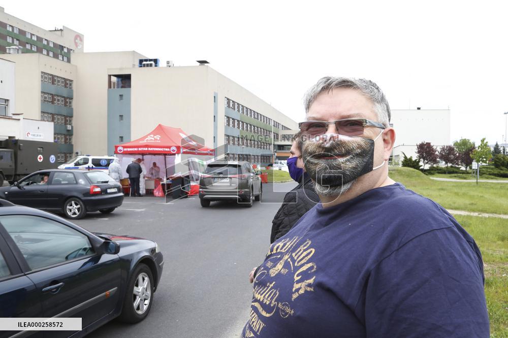 Coronavirus tests for miners at the hospital in Rybnik