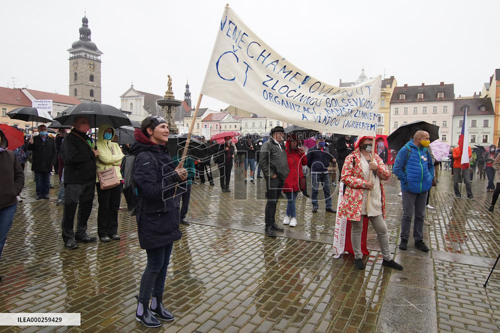 protest of Million Moments for Democracy NGO against government steps not only during coronavirus epidemic