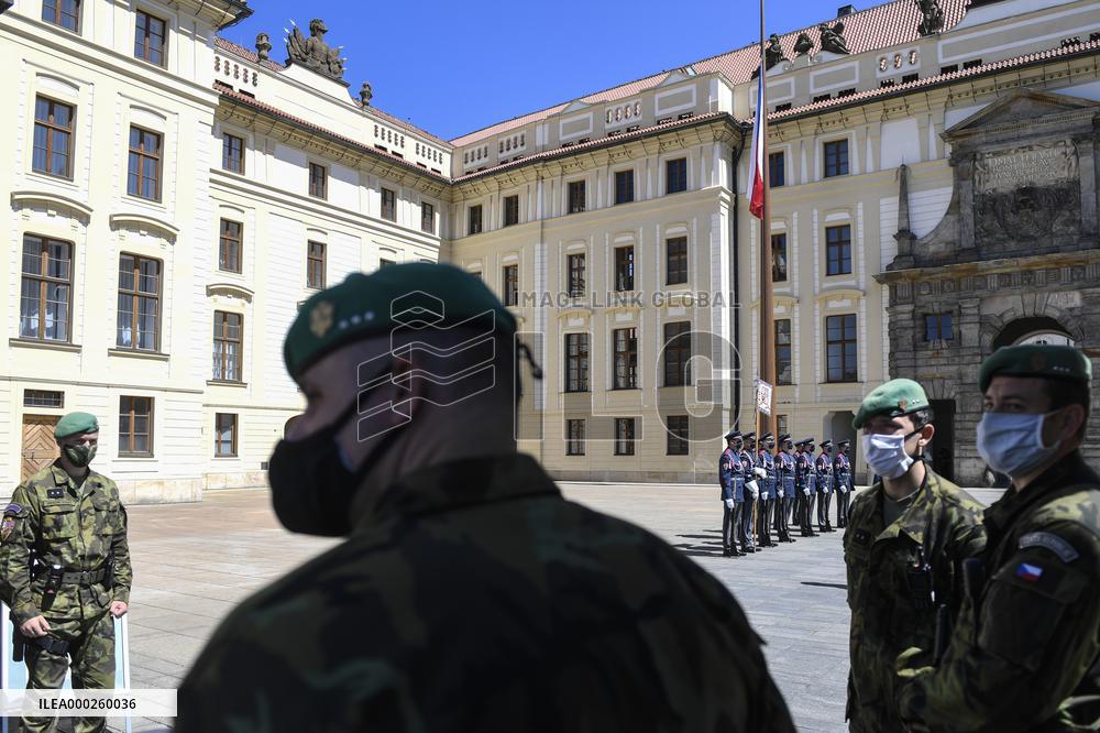 Changing the Guard ceremony at Prague Castle