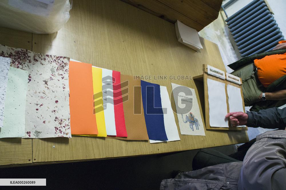 Handmade Paper Mill Velke Losiny