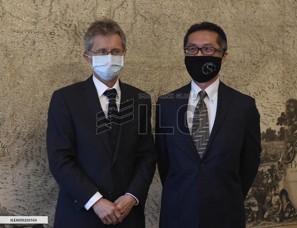 MILOS VYSTRCIL, LIANG-RUEY KE