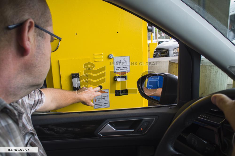 A1 motorway, highway, Zagreb/Lucko, sign Cestarina, Pay Toll, Autobahngebuhr, Pagamento pedaggio