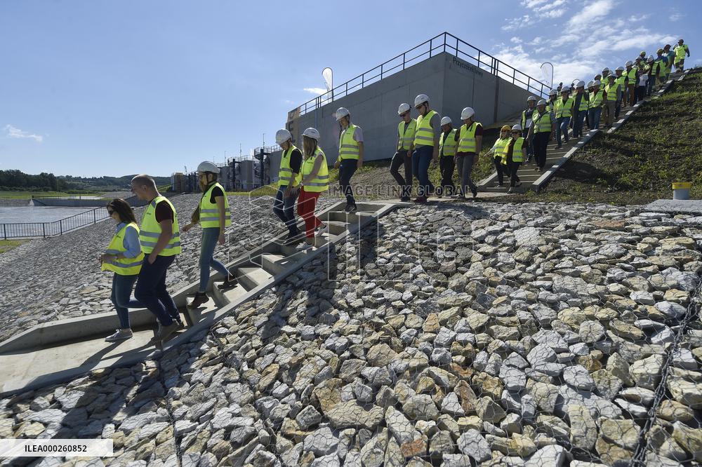 Raciborz dam, Odra river