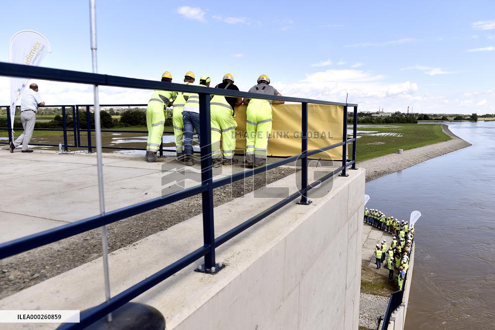 Raciborz dam, Odra river
