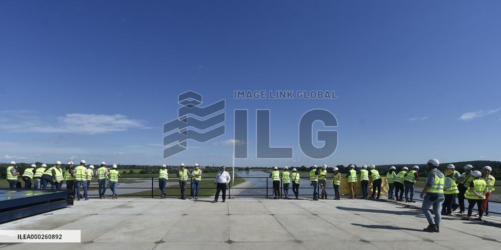 Raciborz dam, Odra river