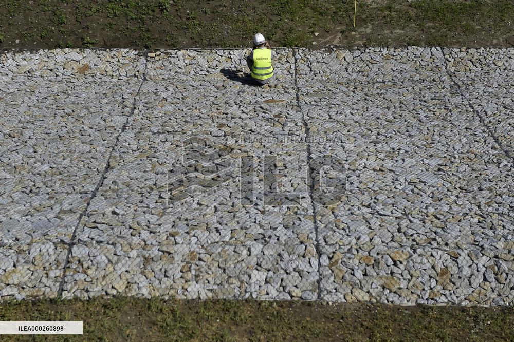 Raciborz dam, Odra river