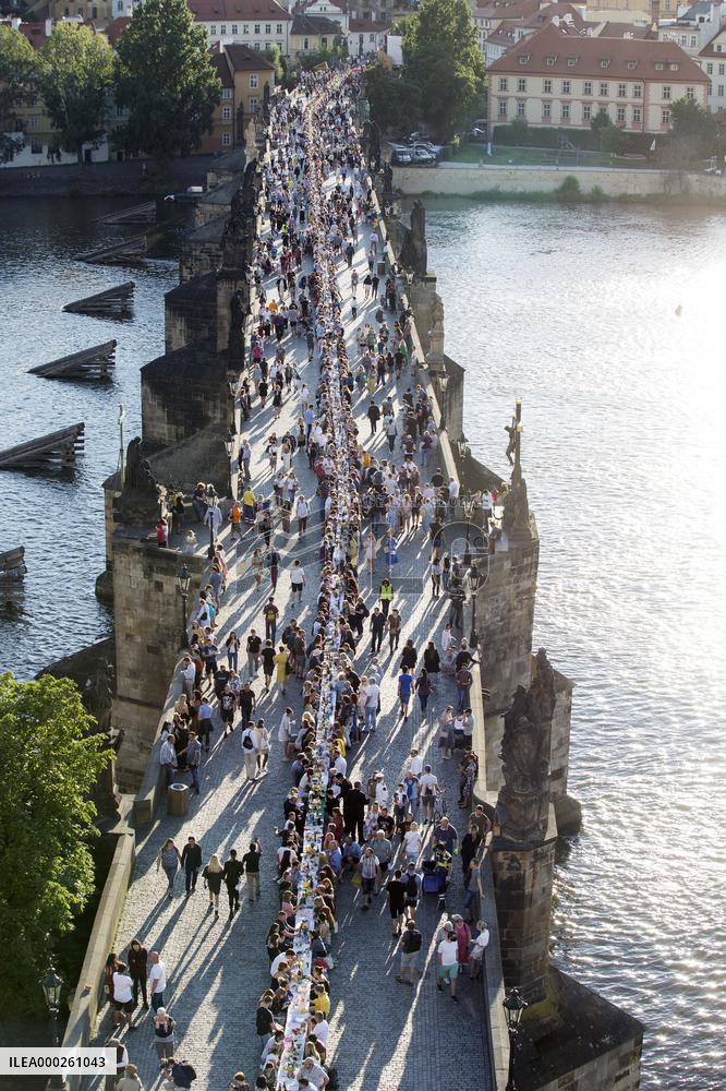 Prague, Charles Bridge, festive dinner, set table