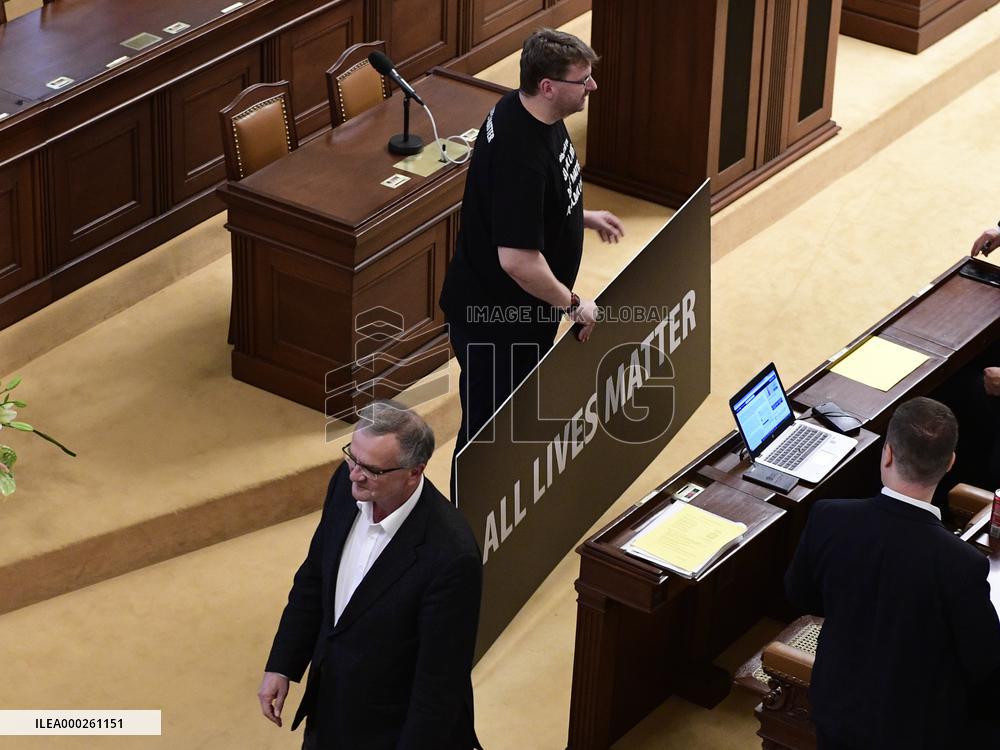banner saying All Lives Matter in the Chamber of Deputies, Lubomir Volny, Miroslav Kalousek