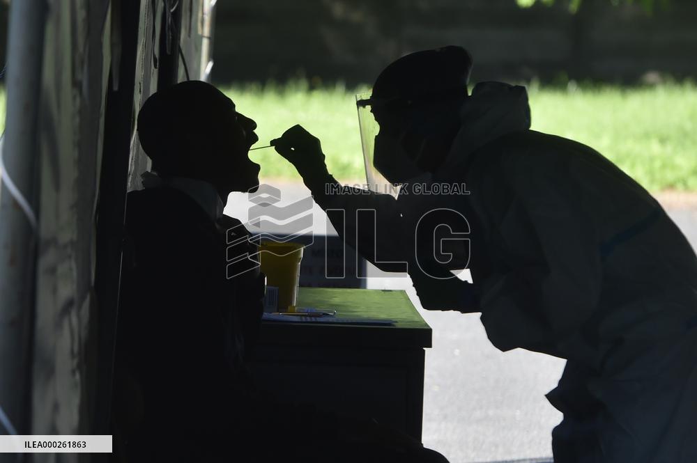 soccer players, test for the coronavirus, Karvina