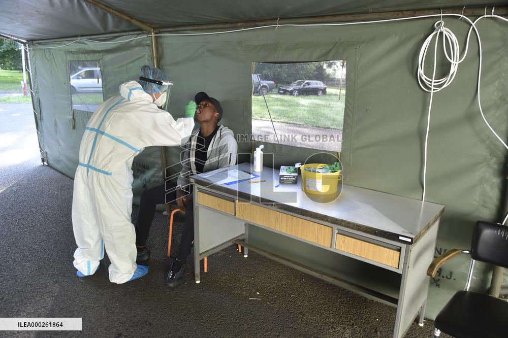 soccer players, test for the coronavirus, Karvina