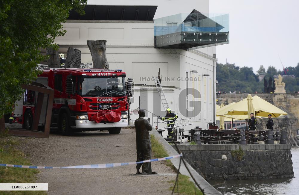 fire in Museum Kampa
