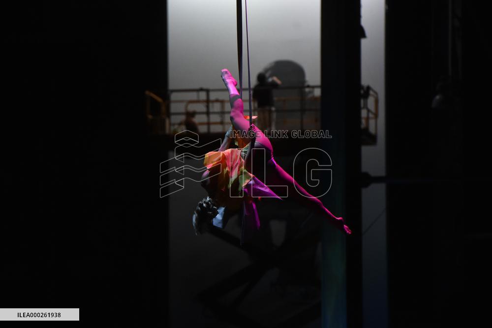 Cirk La Putyka, NeFestival (No Festival)