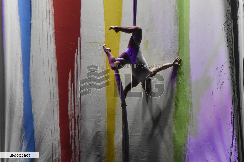 Cirk La Putyka, NeFestival (No Festival)