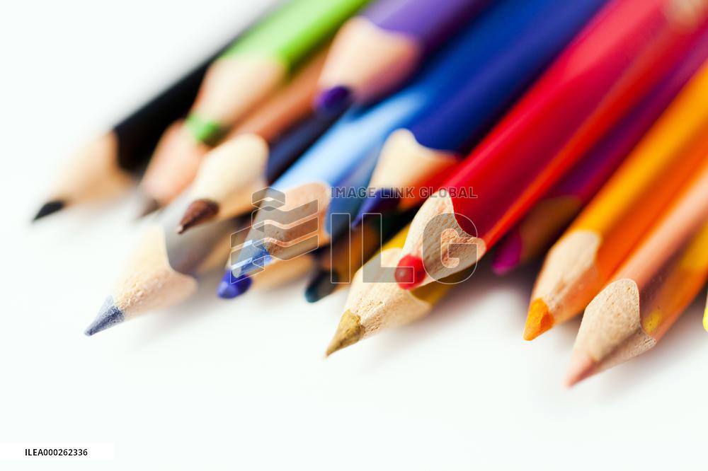 school supplies, crayons, crayon, color, colour, colors, colours, draw, drawing