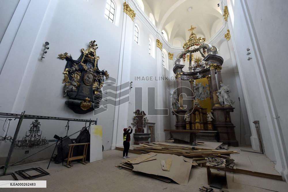 Our Lady of the Assumption Co-Cathedral in Opava, repairs, repair