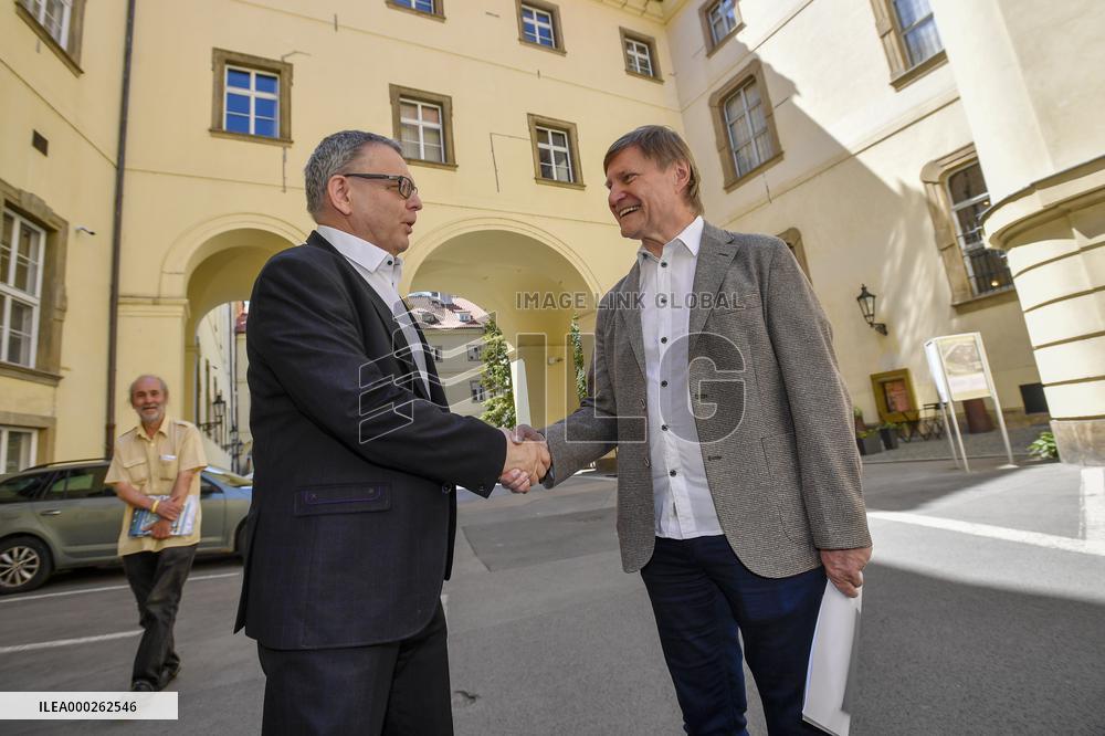 Lubomir Zaoralek, Vit Richter