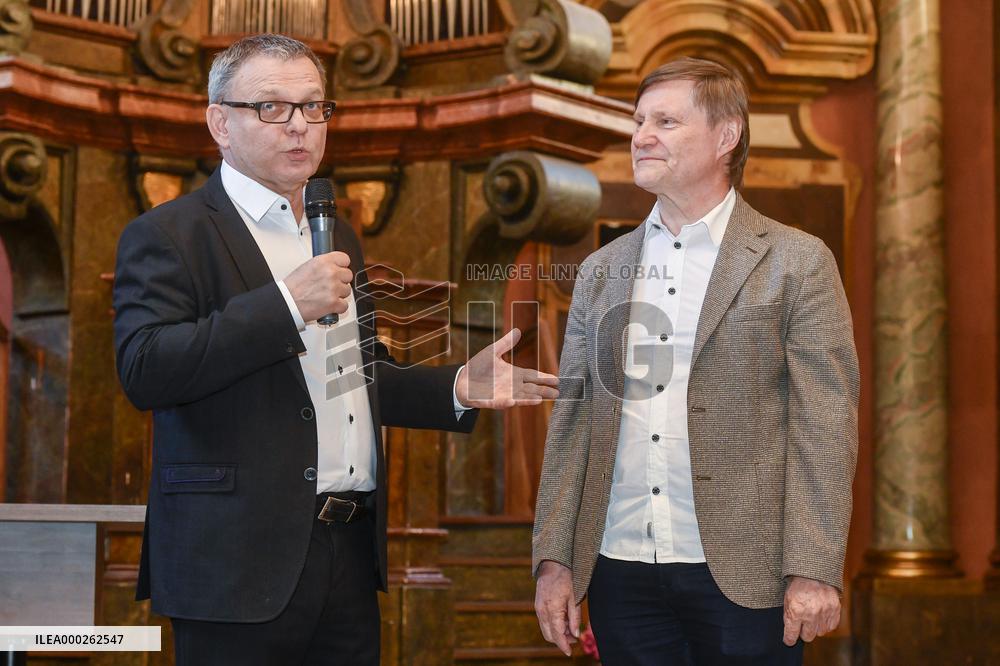 Lubomir Zaoralek, Vit Richter