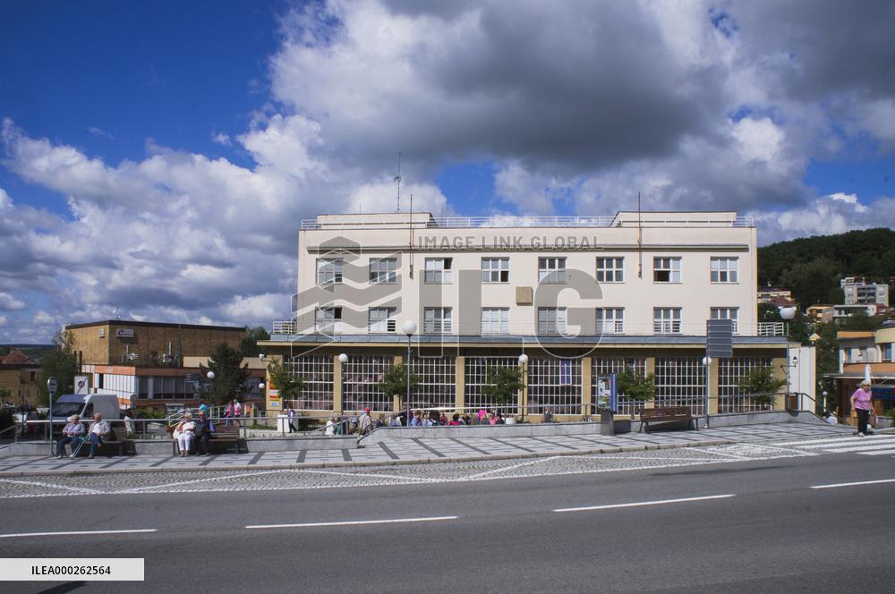 Post office, Dr. Veseleho street, Luhacovice