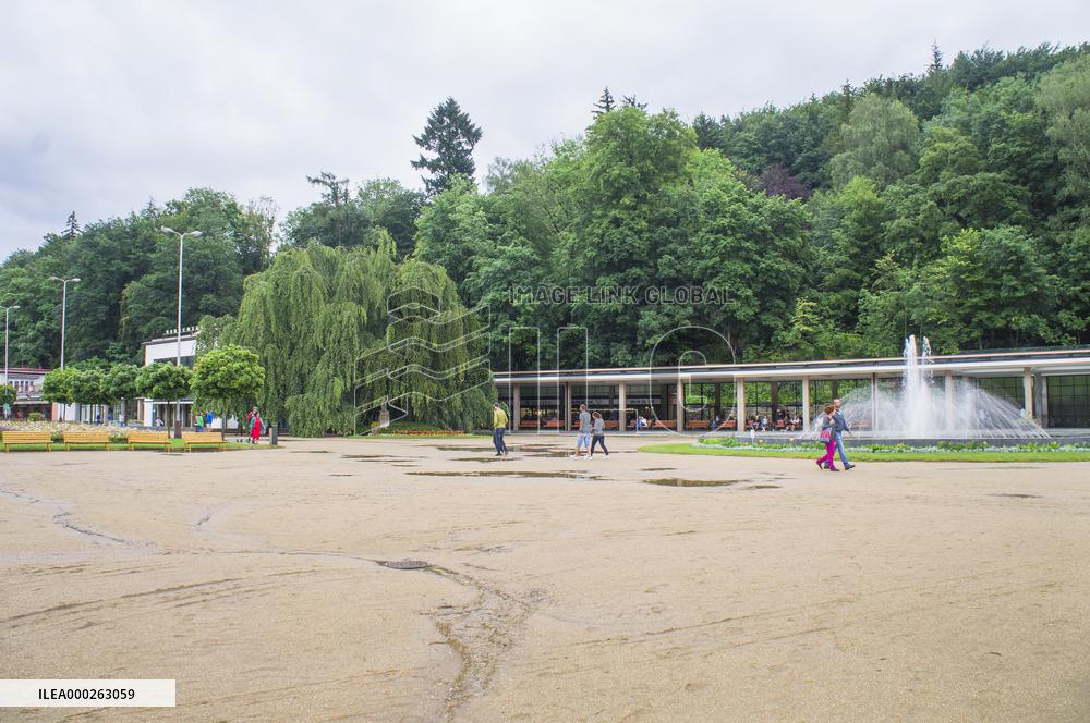 Vincentka hall and the Colonnade in Luhacovice Spa