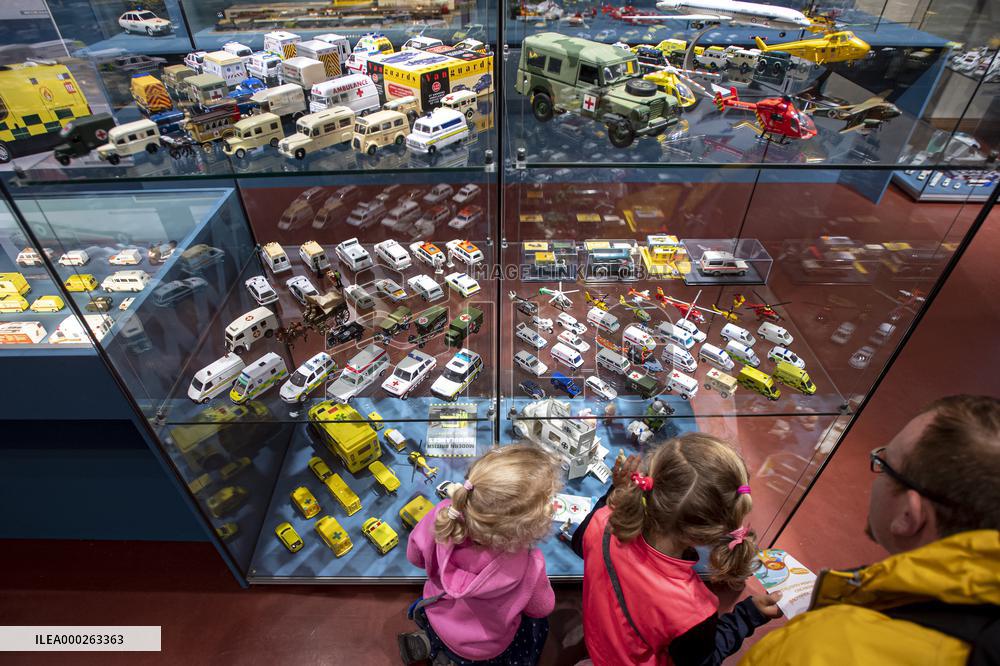 Around the world by ambulance, exhibition of models of ambulances and medical transport equipment