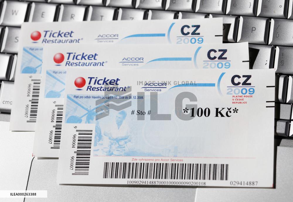 meal voucher, luncheon voucher, vouchers, Ticket Restaurant, Accor Services, keyboard