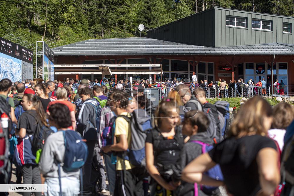 Thousands of people visited the top of Snezka in the Krkonose Mountains