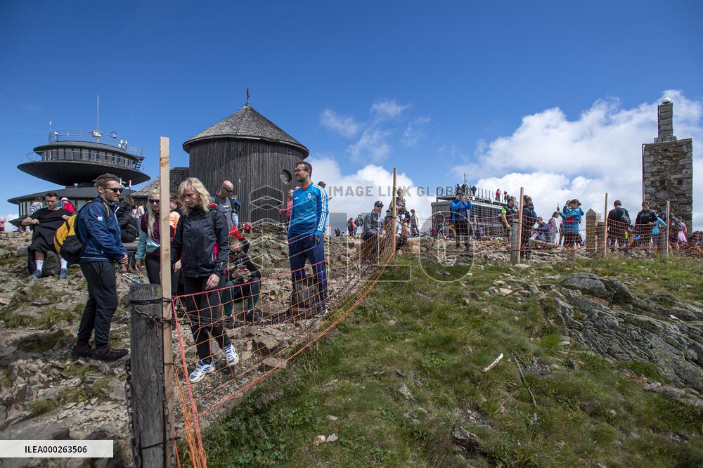 Thousands of people visited the top of Snezka in the Krkonose Mountains