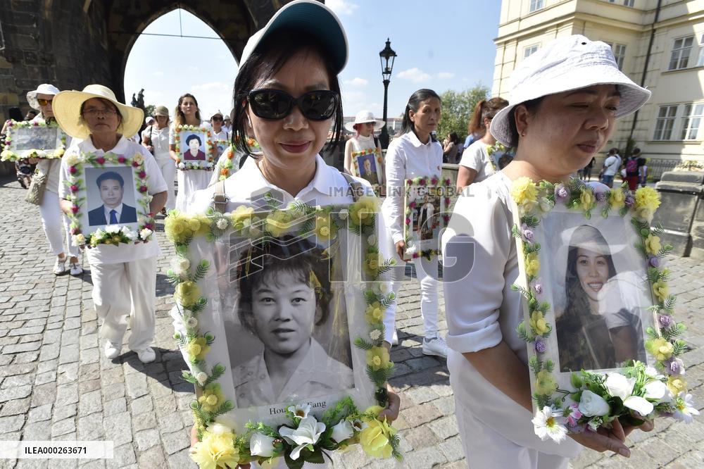 Prague march highlights persecution of Falun Gong fans in China