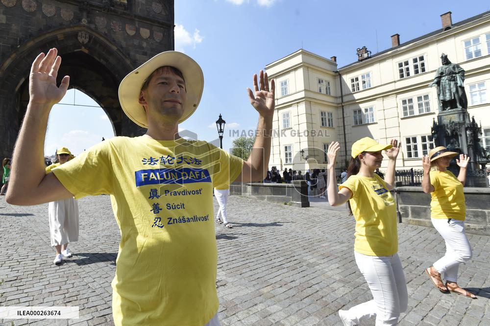 Prague march highlights persecution of Falun Gong fans in China