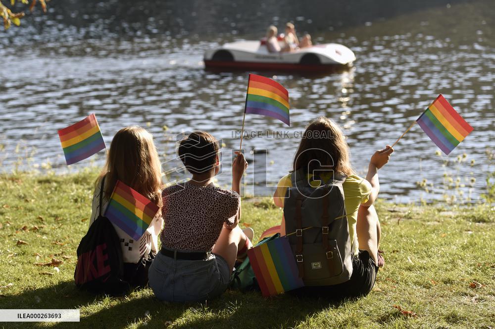 Prague Pride festival, LGBT flag