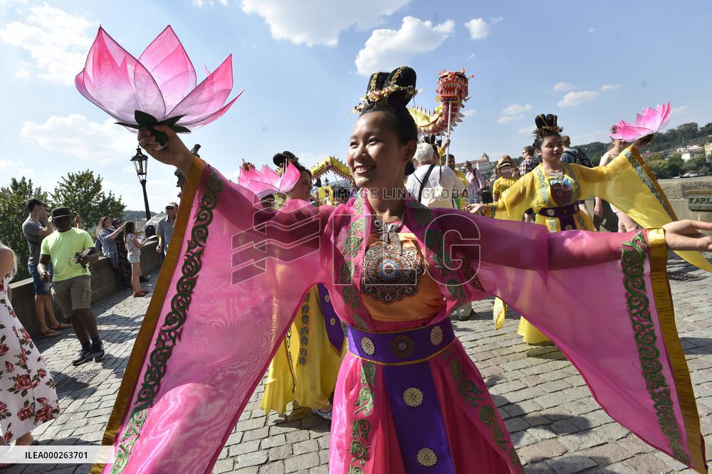 Prague march highlights persecution of Falun Gong fans in China