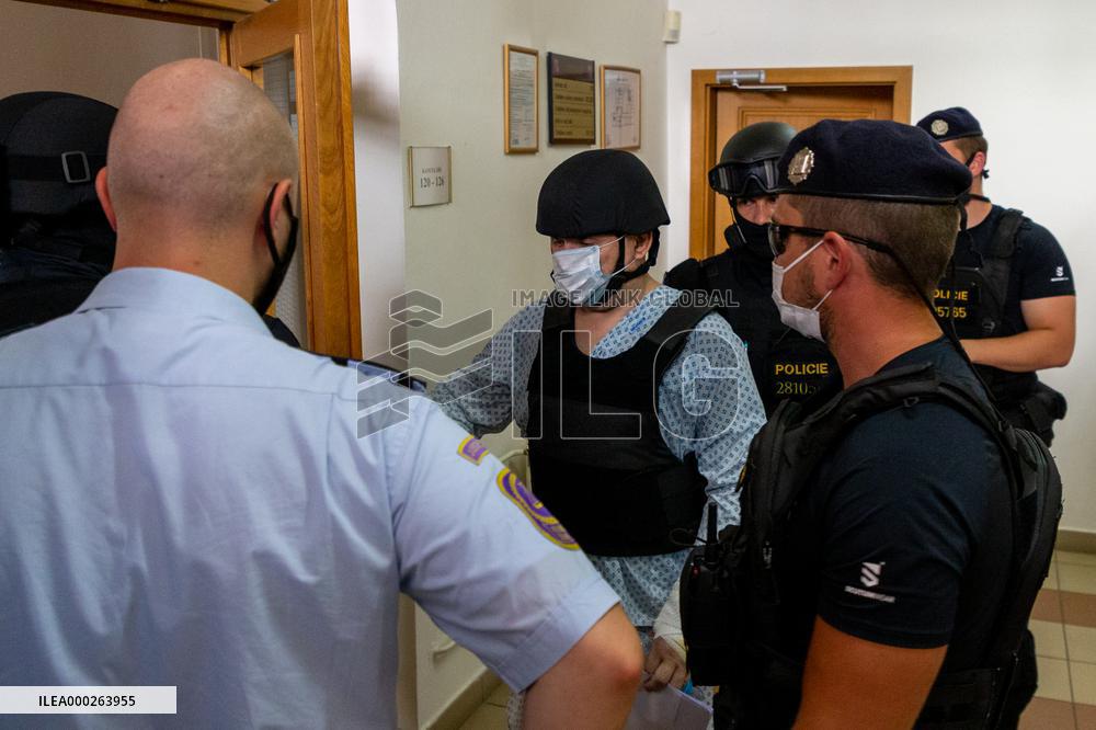 man accused of murder and general threat